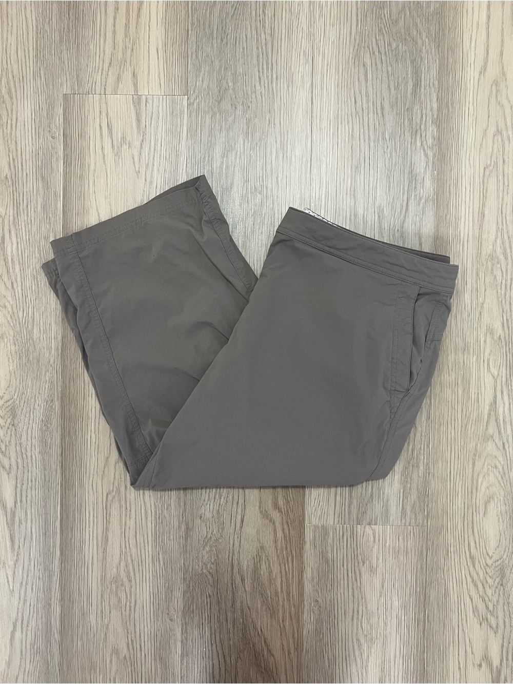 L.L.Bean Comfort Trail Nylon Crop Hiking Pants Women’s 18 Reg 268920
